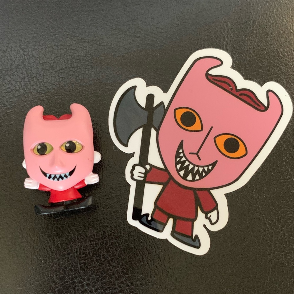 Disney doorables nightmare before Christmas: Lock and sticker.